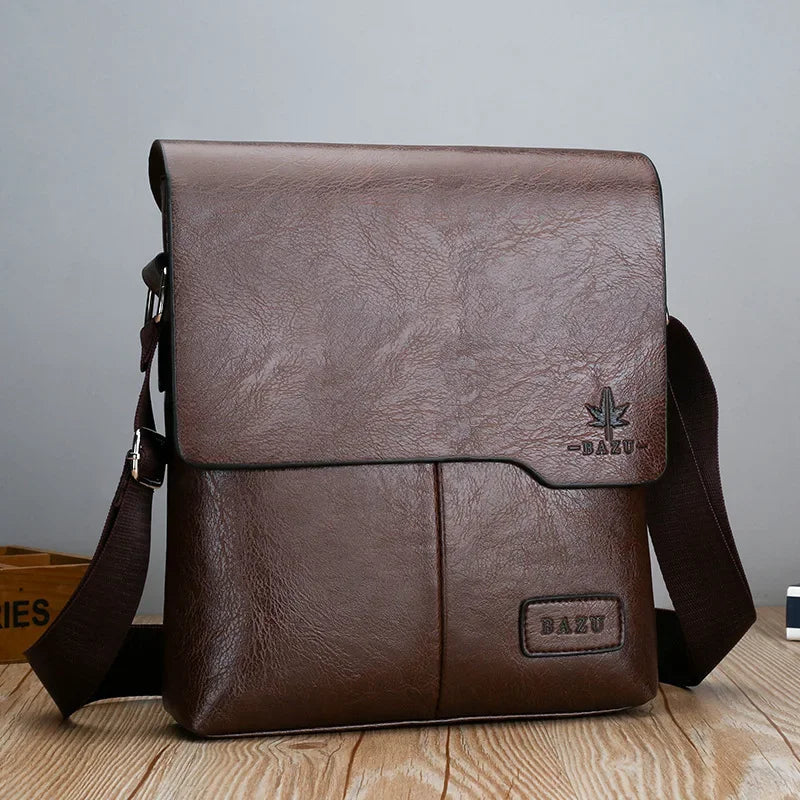 Luxury Brand Vintage Messenger Bags Men Leather Shoulder Bag Male Handbag Brown Black Side Bag Business Crossbody Bag For Men Master Coach HQ
