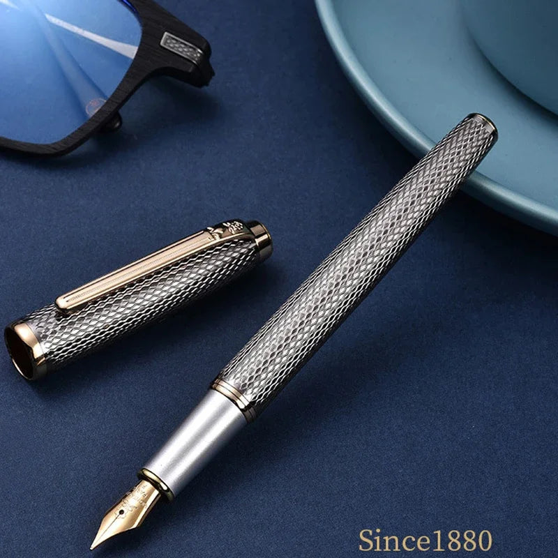 1PCS Montagut Classic Grey And Golden Trim Fountain Pen Iridium 0.5mm Exquisite Stationery Writing Gift Pen With Gift Box Master Coach HQ
