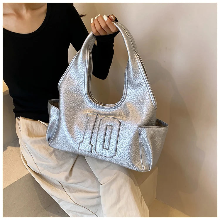 Luxury Women Bag 2025 New Armpit Handbags Women Shoulder Hobos Purse Top-Handle Bag Punk Cool Girls Shopping Packs Large Bolsas Master Coach HQ