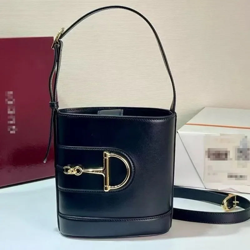 Luxury Crossbody Handbag For Women Paris Fashion Elegant Leather Classic Large Capacity Tote Bag Solid Color Designer Master Coach HQ