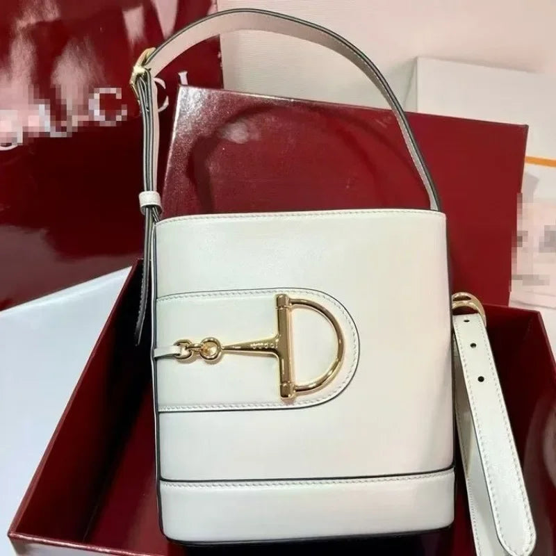 Luxury Crossbody Handbag For Women Paris Fashion Elegant Leather Classic Large Capacity Tote Bag Solid Color Designer Master Coach HQ