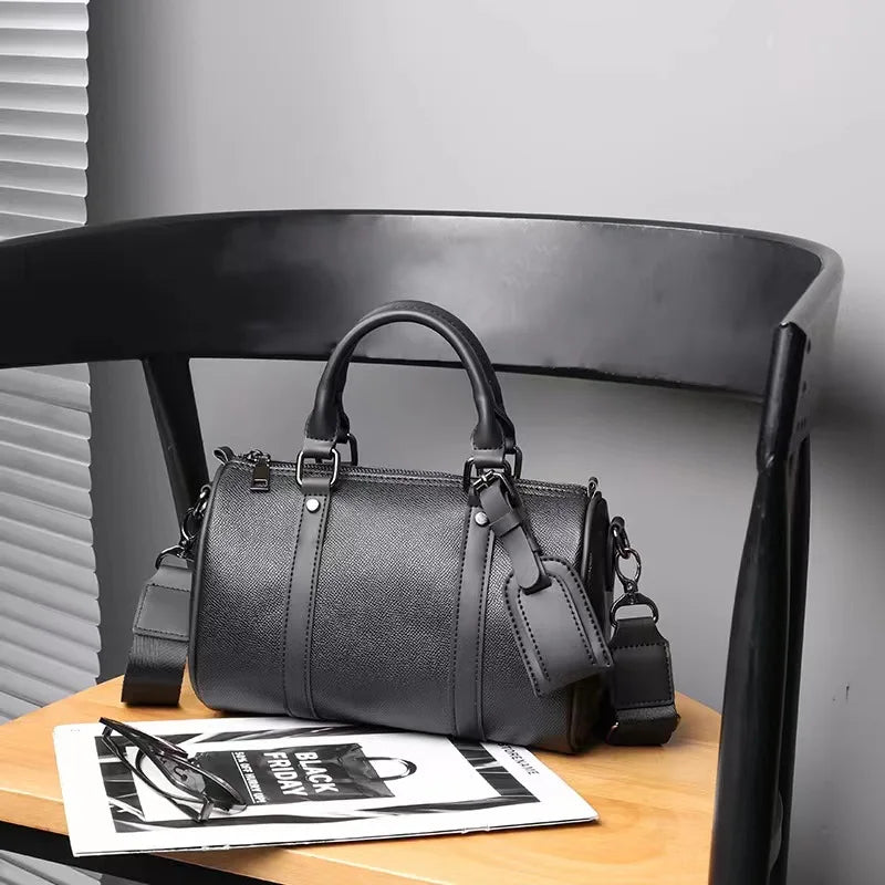 Luxury Men's Crossbody Bag New Fashion Design Crossbdoy Bags Men Soft PU Leather Male Shoulder Bag Barrel Shaped Handbag Master Coach HQ